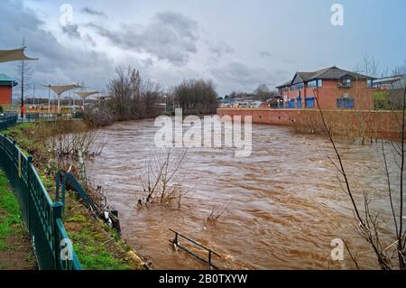 UK,South Yorkshire,Sheffield,Meadowhall Shopping Centre and high water levels on the River Don. Hadfields Weir is completely invisible. Stock Photo