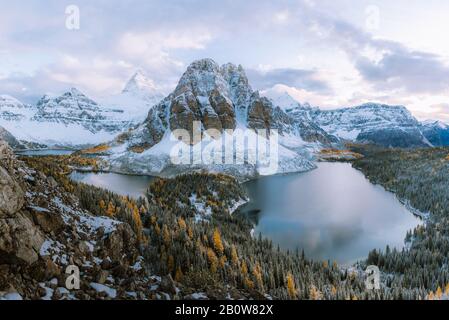 Panoramic view of Mount Assiniboine and Sunburst peak, Great Divide, Canadian Rockies, Alberta, Canada Stock Photo