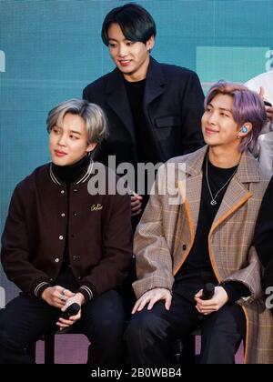 New York City, United States. 21st Feb, 2020. MANHATTAN, NEW YORK CITY, NEW YORK, USA - FEBRUARY 21: K-Pop Band BTS Visits NBC's 'Today' Show held at Rockefeller Plaza on February 21, 2020 in Manhattan, New York City, New York, United States. (Photo by William Perez/Image Press Agency) Credit: Image Press Agency/Alamy Live News Stock Photo