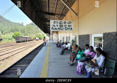 Sri Lanka, Nuwara Eliya, Nanu-Oya train station Stock Photo