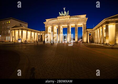 Brandenburger Tor, Pariser Platz, Mitte, Berlin, Germany, Europe Stock Photo