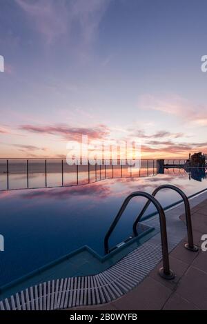 Infinity pool, Hotel Gloria Palace Amadores, Gran Canaria, Spain Stock Photo