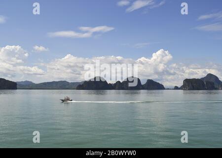 Islands in the bay of Pang Nga, southern Thailand, Southeast Asia, Stock Photo