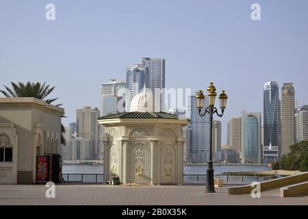 Wash house next to Al Noor Mosque, Corniche Street, Emirate of Sharjah, United Arab Emirates, Arabian Peninsula, Middle East, Stock Photo