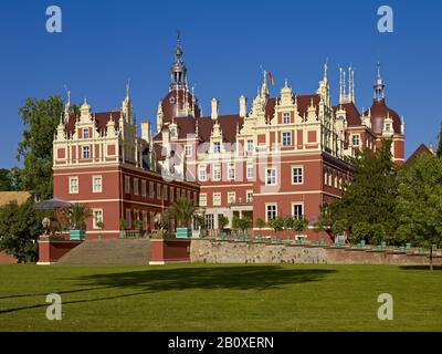 New castle in the Pücklerpark Bad Muskau, Upper Lusatia, Saxony, Germany, Stock Photo