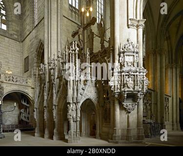 Late Gothic rood screen from 1510 in St. Stephanus and St. Sixtus cathedral, Halberstadt, Saxony-Anhalt, Germany, Stock Photo