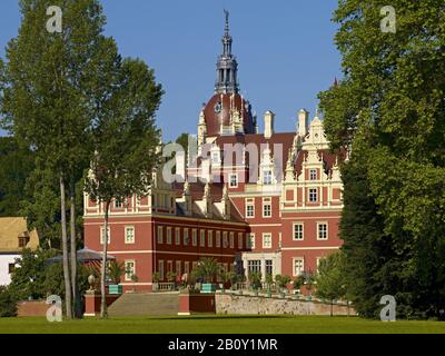 New castle in the Pücklerpark Bad Muskau, Upper Lusatia, Saxony, Germany, Stock Photo