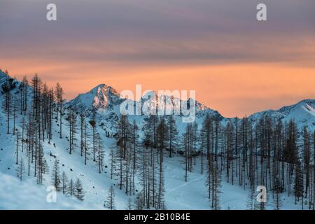 View of the Schladminger Tauern, Dachstein Massif, Dachstein, sunset, Austria Stock Photo