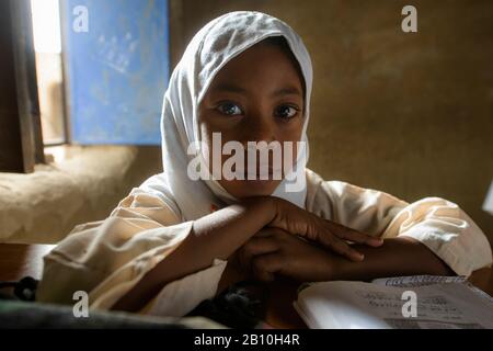 Child of a school in central Sahara, Sudan Stock Photo