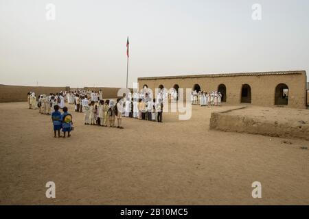 Children of a school in central Sahara, Sudan Stock Photo