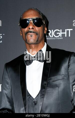 Snoop Dogg walking the red carpet at Floyd Mayweather's 43rd Birthday Celebration held at Sunset Eden on February 21, 2020 in Los Angeles, California USA (Photo by Parisa Afsahi/Sipa USA) Stock Photo