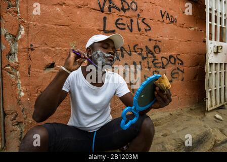 Living in Bairro Rangel, a museq, slum of Luanda, Angola, Africa Stock Photo