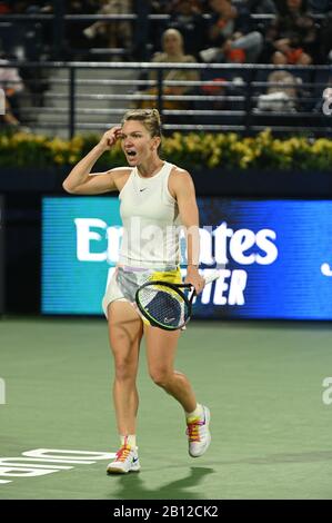 Dubai, UAE. 22nd February 2020. Action from the women's final of the 2020 Dubai Duty Free Tennis Championships. Former champion Simona Halep of Romania faces off against Elena Rybakina of Kazakhstan Stock Photo