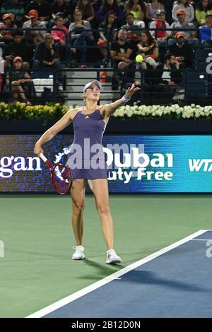 Dubai, UAE. 22nd February 2020. Action from the women's final of the 2020 Dubai Duty Free Tennis Championships. Former champion Simona Halep of Romania faces off against Elena Rybakina of Kazakhstan Stock Photo