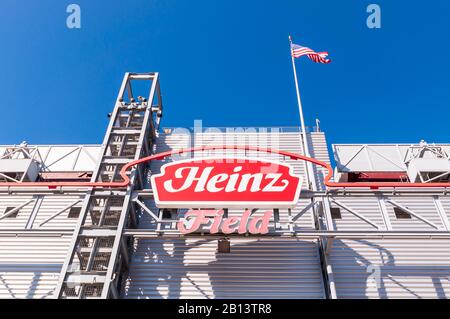 Usa heinz field flag hi-res stock photography and images - Alamy