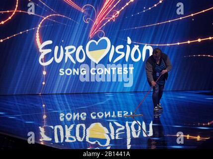 Kiev, Ukraine. 22nd Feb, 2020. A worker cleans the stage during the 2020 Eurovision Song Contest (ESC) national selection show in Kiev.Ukrainian band Go A with song Solovey will represent Ukraine at the 2020 Eurovision Song Contest (ESC) in Netherlands. The 65th anniversary Eurovision song contest will be held in Rotterdam (Netherlands) from May 12 to May 16, 2020. Ukraine, which missed the competition last year, intends to return to participation in 2020. Credit: SOPA Images Limited/Alamy Live News Stock Photo