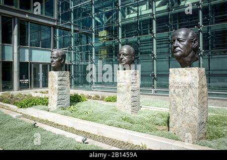 Architects of German Unity: George Bush, Helmut Kohl, Mikhail Gorbachev, Memorial, Rudi-Dutschke-Strasse, Kreuzberg, Berlin Stock Photo