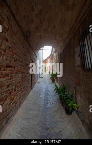 Alley perspective view in Recanati, Italy (nobody around) Stock Photo