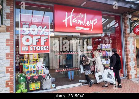 clarks swindon outlet village