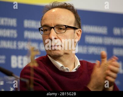 Berlin, Germany. 23rd Feb, 2020. Actor Roberto Benigni at the photocall for the film Pinocchio at the 70th Berlinale International Film Festival, on Sunday 23rd February 2020, Hotel Grand Hyatt, Berlin, Germany. Photo Credit: Doreen Kennedy/Alamy Live News Stock Photo