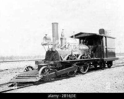 John Bull steam locomotive, British-built railroad steam locomotive that operated in the United States. It was operated for the first time on September 15, 1831, and it became the oldest operable steam locomotive in the world when the Smithsonian Institution operated it in 1981 Stock Photo