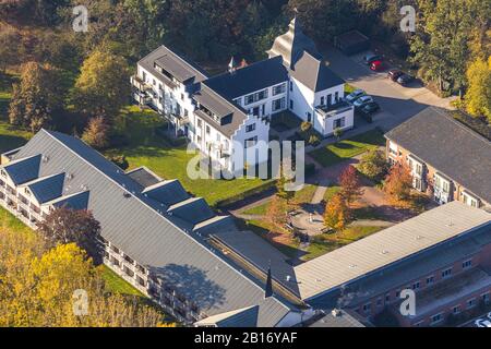 Aerial photo, Seniorenzentrum Haus Golten, Geldern, Niederrhein, North Rhine-Westphalia, Germany, old people's home, old people's home, old people's h