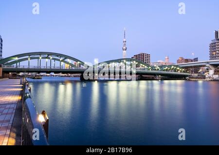 Umaya bridge and Toyko Skytree, Sumida river, view from Taito-Ku, Tokyo, Japan Stock Photo