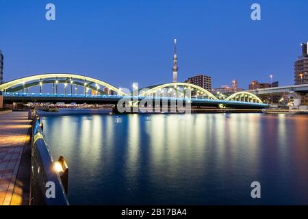 Umaya bridge and Toyko Skytree, Sumida river, view from Taito-Ku, Tokyo, Japan Stock Photo