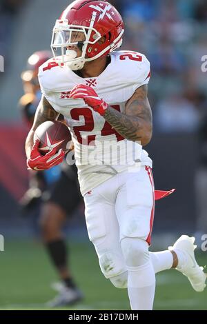 February 23, 2020: DC Defenders Donnel Pumphrey (24) rushes for positive yardage in the first half of the game between DC Defenders and Los Angeles Wildcats, Dignity Health Sports Park, Carson, CA. Peter Joneleit/ CSM Stock Photo