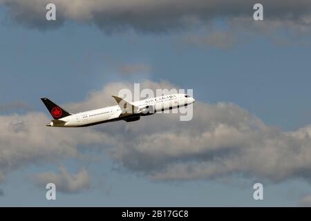 Air Canada Boeing 787 Dreamliner after takeoff Stock Photo