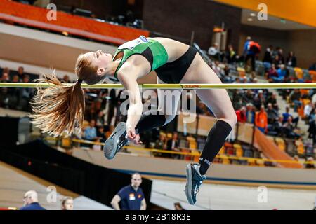 Apeldoorn, Netherlands. 23rd Feb, 2020. APELDOORN, 23-02-2020, Omnisport Apeldoorn, Women High Jump, season 2019/2020. Britt Weerman during the NK Atletiek 2020 Indoor Credit: Pro Shots/Alamy Live News Stock Photo