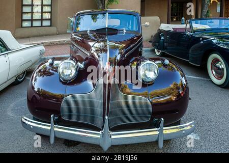 Buick Super Eight antique car, Pancakes on the Plaza 4th of July Celebration, Santa Fe, New Mexico USA Stock Photo