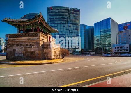 Seoul, South Korea - FEB 23 2020: Old architecture set against the backgrop of glass a steel, one of modern Korea's great charms. Stock Photo