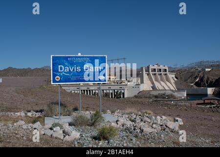 Davis Dam on the Colorado River forms Lake Mohave, near Laughlin NV Stock Photo