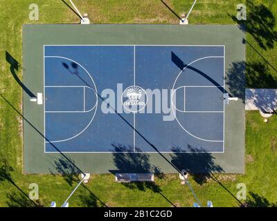 Aerial Top view of basketball field inside a park of Chula VIsta City, California, USA. January 12th, 2020 Stock Photo