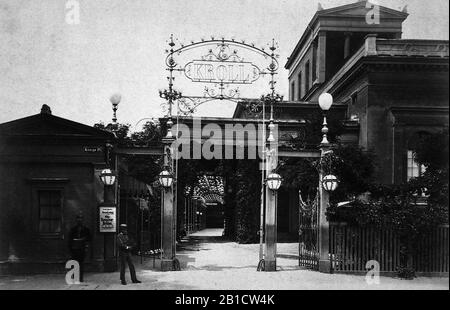 Garden of the Kroll Opera Building, Berlin 1885 (1). Stock Photo