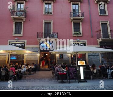 Europe , italy , Lombardy , Milan , Navigli night life, cafes along the Naviglio Stock Photo