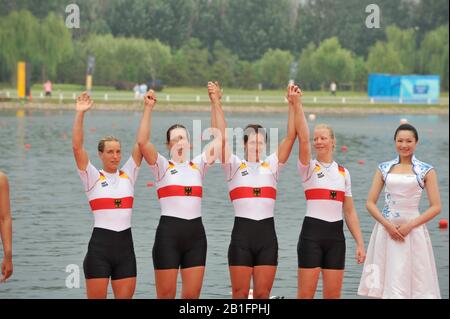 Shunyi, CHINA. Medal Presentation Bronze  Medalist.  GER W4X.  winning and celebrating the Gold medal at the 2008 Olympic Regatta, Shunyi Rowing Course.  Sun 17.08.2008.  [Mandatory Credit: Peter SPURRIER, Intersport Images.  Britta Oppelt, Manuela Lutze, Kathrin Boron, Stephanie Schiller) Stock Photo