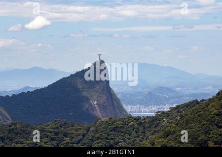 Golf club in the Barra da Tijuca neighbourhood in Rio de Janeiro with city lake behind seen from the Pedra Bonita rock in the Tijuca forest Stock Photo