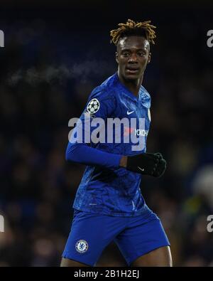 London, UK. 25th Feb, 2020. Tammy Abraham of Chelsea during the UEFA Champions League round of 16 1st leg match between Chelsea and Bayern Munich at Stamford Bridge, London, England on 25 February 2020. Photo by Andy Rowland. Credit: PRiME Media Images/Alamy Live News Stock Photo