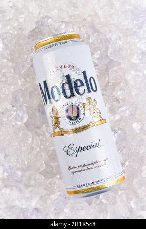 IRVINE, CALIFORNIA - MARCH 21, 2018: A can of Modelo Especial on ice. First  bottled in 1925, Modelo Especial is the number 2 imported beer in the   Stock Photo - Alamy