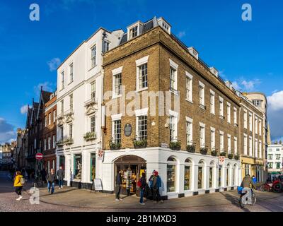 Cambridge University Press bookshop in central Cambridge Stock Photo