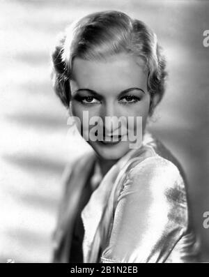 KAREN MORLEY Publicity Portrait as Poppy in SCARFACE 1932 directors HOWARD HAWKS and RICHARD ROSSON novel Armitage Trail screen story Ben Hecht producer Howard Hughes The Caddo Company / United Artists Stock Photo