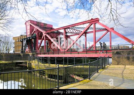 Bascule bridge at Rotherhithe, a Scherzer rolling lift bridge on Rotherhithe Street, London, England, UK Stock Photo