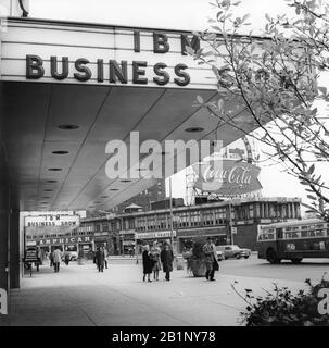 IBM Business Show at the New York Coliseum on Columbus Circle in New York City, coinciding with the April 30, 1963 IBM Stockholder's Annual Meeting. Stock Photo