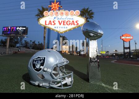 Las Vegas Raiders and Green Bay Packers helmets, Tuesday, March 22, 2022.  (Kirby Lee via AP Stock Photo - Alamy