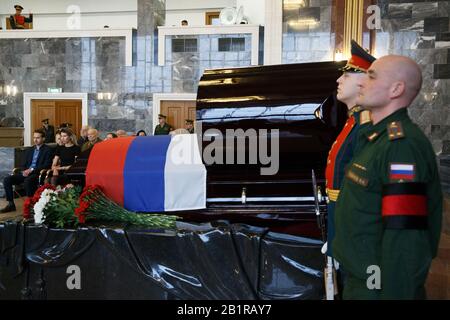 Soviet Defense minister Dmitry Yazov speaks at the 4th session of the ...