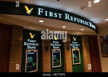 A Branch Of The First Republic Bank In New York Stock Photo - Alamy