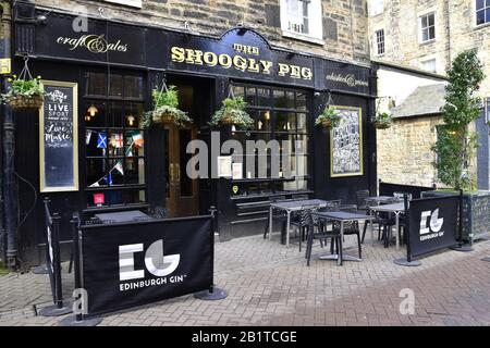 Exterior of Shoogly Peg pub/bar on Rose Street, Edinburgh, Scotland, UK. Stock Photo