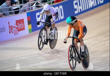 Berlin, Germany. 27th Feb, 2020. Cycling/track: World Championship, team pursuit, women, 1st round: Emma Hinze from Germany (l) rides against Laurine van Riessen from the Netherlands. Credit: Sebastian Gollnow/dpa/Alamy Live News Stock Photo